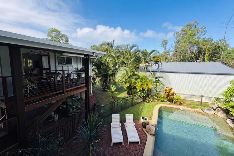 Tropical Retreat on Reid