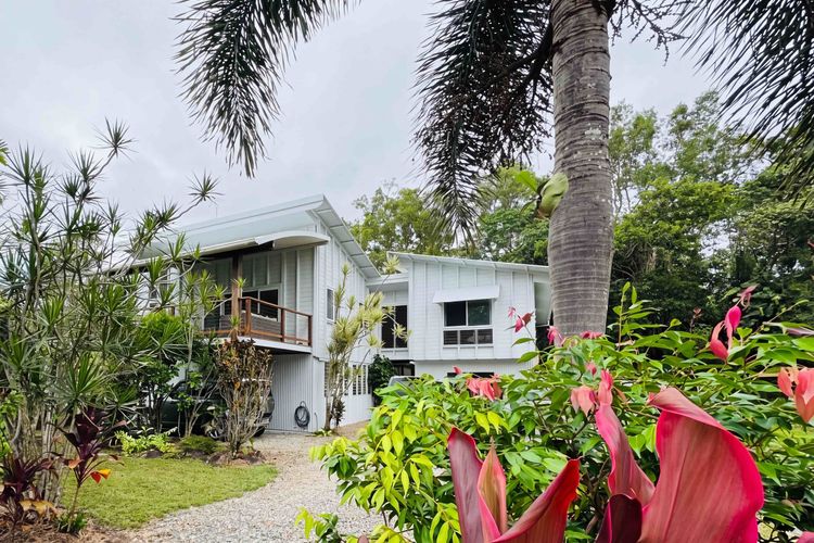 Tropical Retreat on Reid