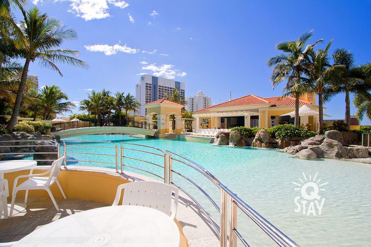 Chevron Renaissance 3 Bedroom Executive Sub Penthouse