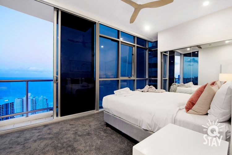 Chevron Renaissance 3383 – 3 Bedroom Executive Sub Penthouse