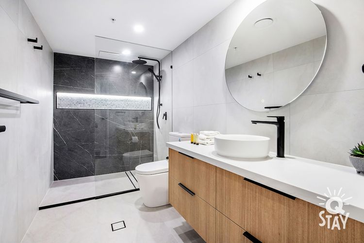 Chevron Renaissance 3383 – 3 Bedroom Executive Sub Penthouse