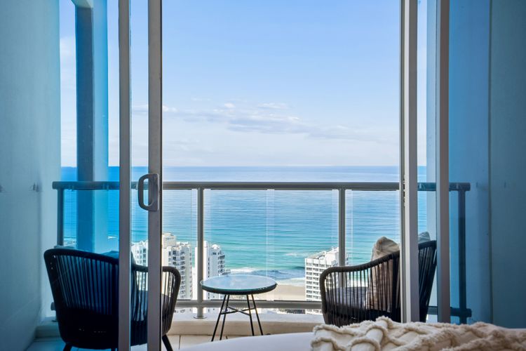 Chevron Renaissance 3 Bedroom Executive Sub Penthouse