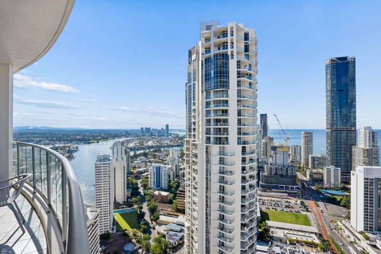 Chevron Renaissance 3 Bedroom Executive Sub Penthouse