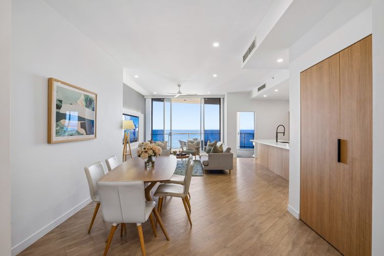 Chevron Renaissance 3 Bedroom Executive Sub Penthouse