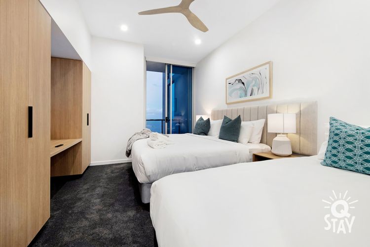 Chevron Renaissance 3383 – 3 Bedroom Executive Sub Penthouse