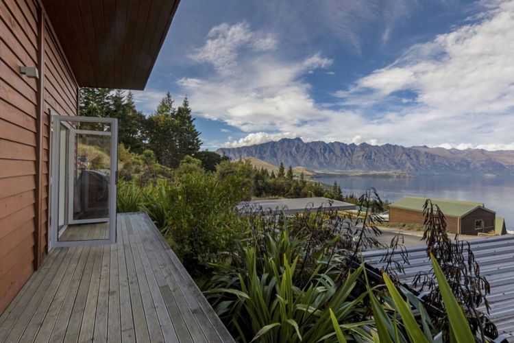 Stunning Views of the Remarkables Mountain Range