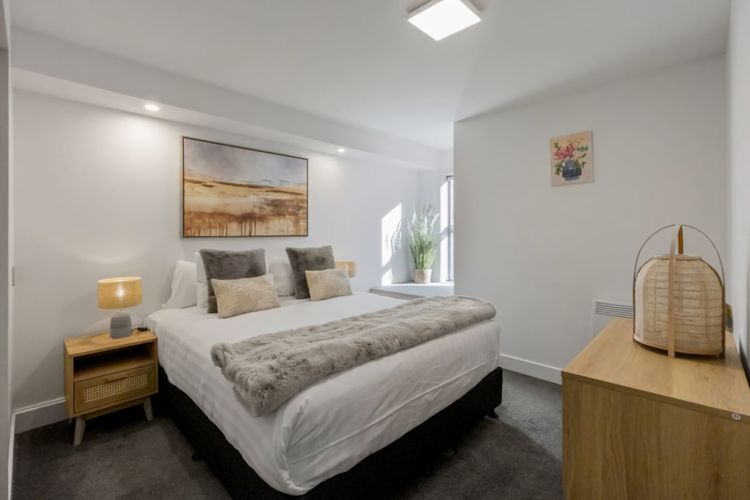 King Bedroom - upstairs