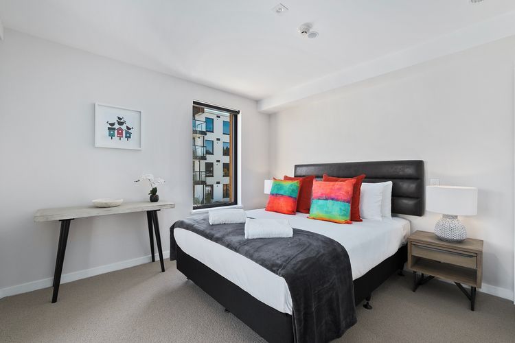 Apt 10a- 1BR Alpine Nook with River Views