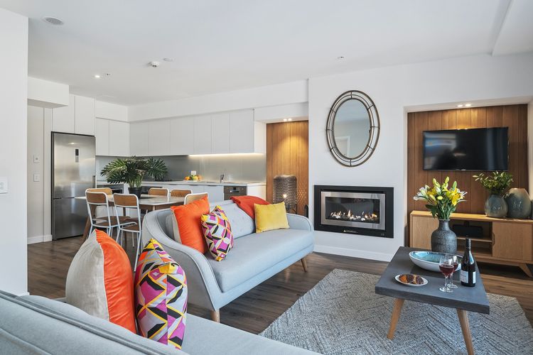 Apt 10a- 1BR Alpine Nook with River Views