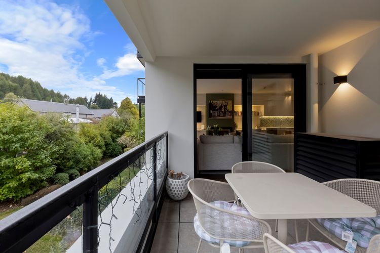 Apt 7- 2BR Alpine Outlook @ Coronet Peak