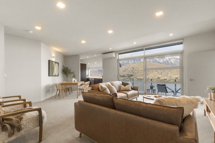 Open plan with views