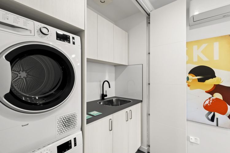 Full laundry included