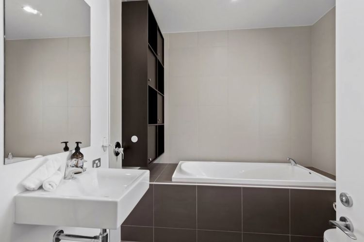 Ensuite bathroom