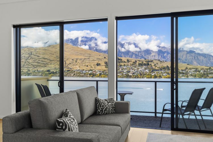 Panoramic Lake and Mountain Views