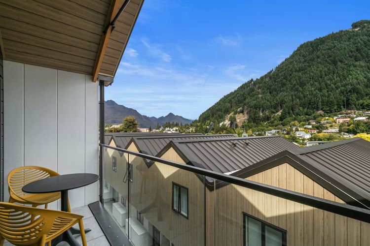 Central Queenstown Apt 13a – walk to town