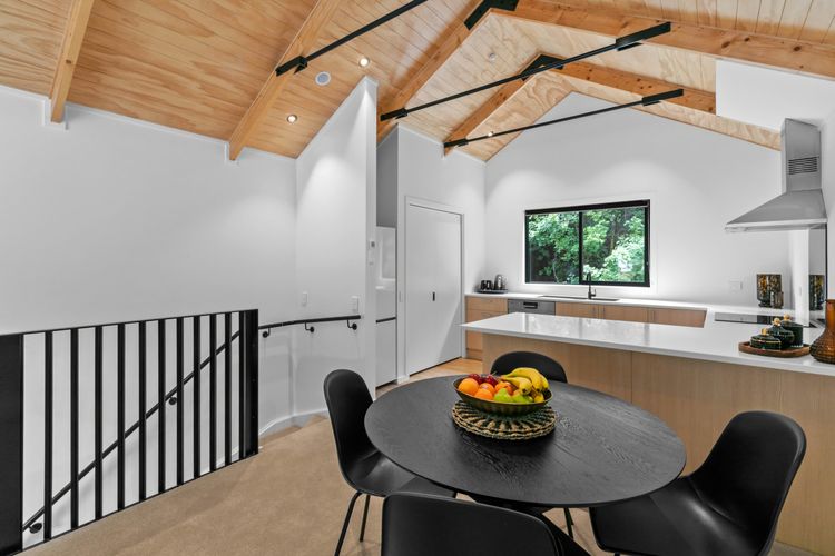 Central Queenstown Apt 13a – walk to town