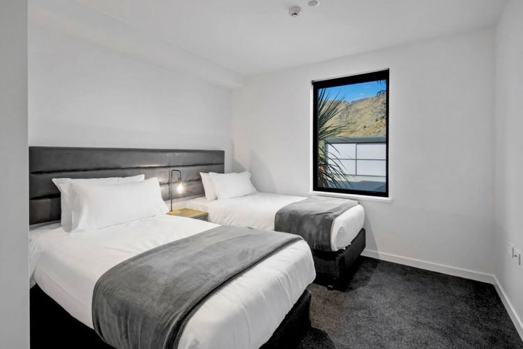 Twin Room (king on request)