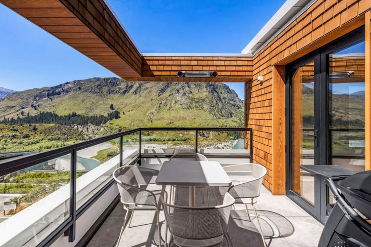 Balcony with heater and BBQ