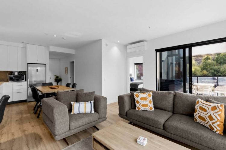 Aircon/extra heating in living room