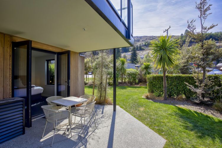 Private sunny north facing patio