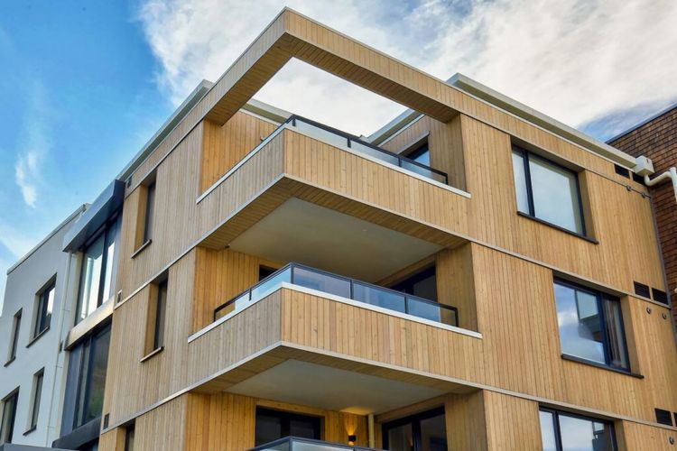 Exterior corner apartment