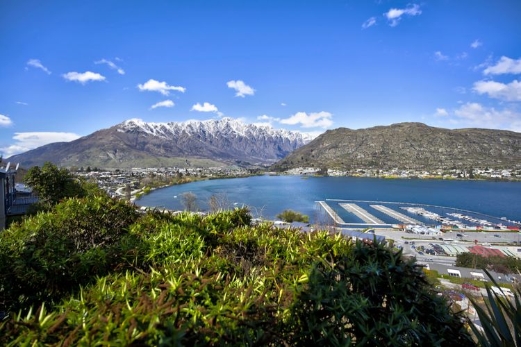 Stunning Panoramic Views of the snow capped mountains
