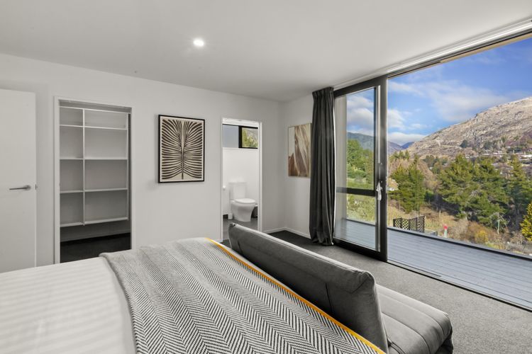 Master Bedroom with walk in robe and ensuite