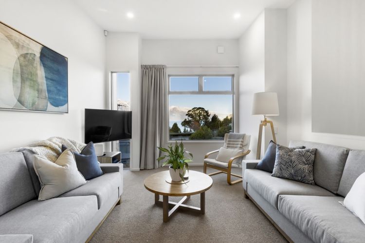 Lounge with smart TV and sky TV, mountain views