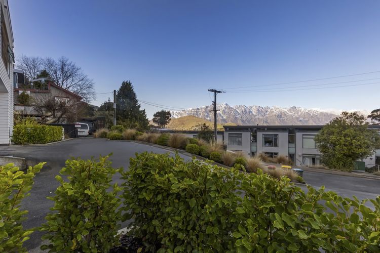 Remarkable Woodsider – family friendly walk to town