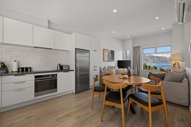 Remarkable Woodsider – family friendly walk to town