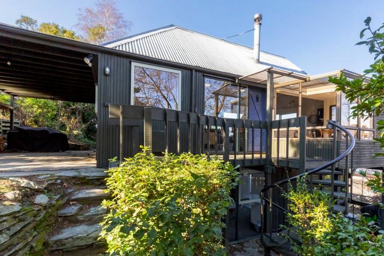 Panoramic Farmhouse theme with shared spa pool