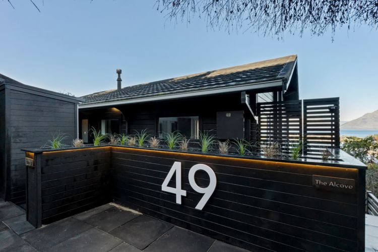 The Sanctuary – 4pax – Lake view