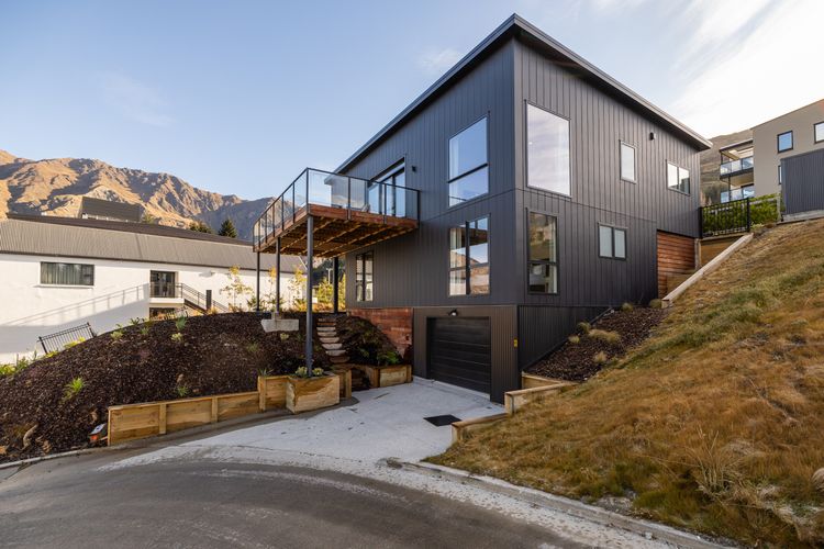 Powder Ridge Alpine Retreat