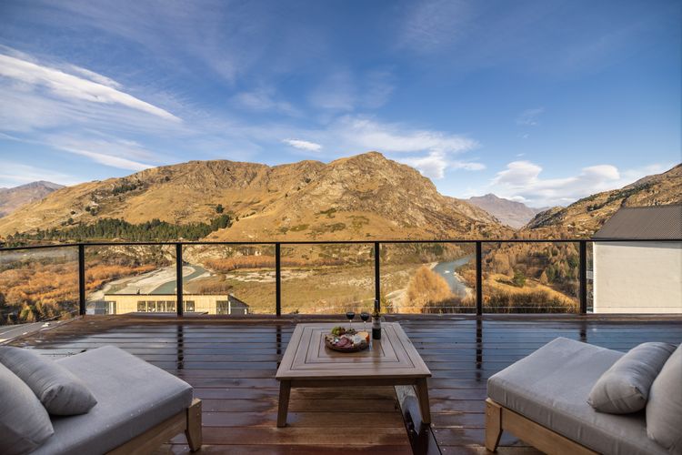 Powder Ridge Alpine Retreat