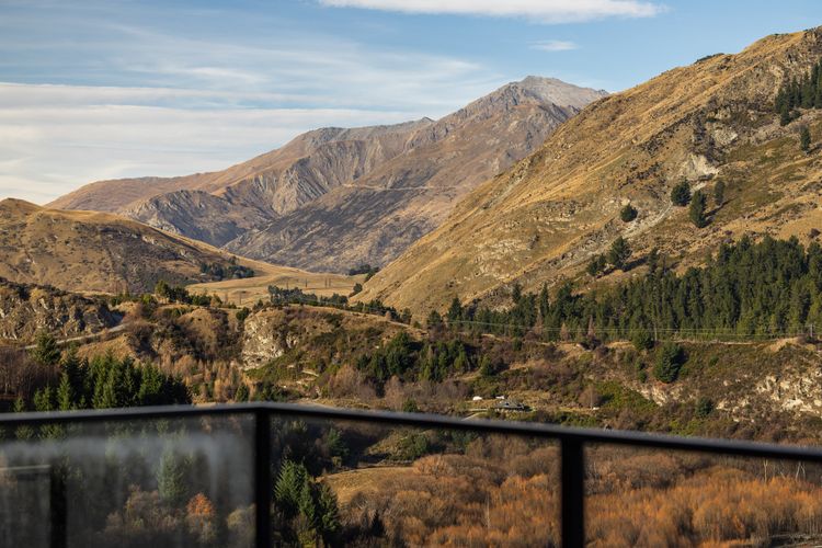 Powder Ridge Alpine Retreat