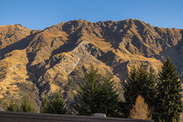 Powder Ridge Alpine Retreat