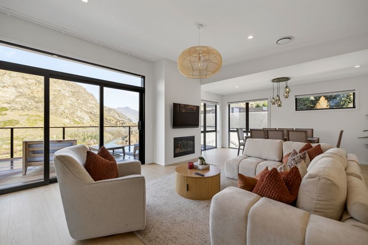 Powder Ridge Alpine Retreat