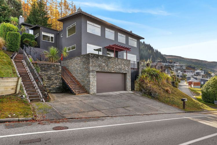 Alpine 75 Estate – Queenstown Hill 7 Bed
