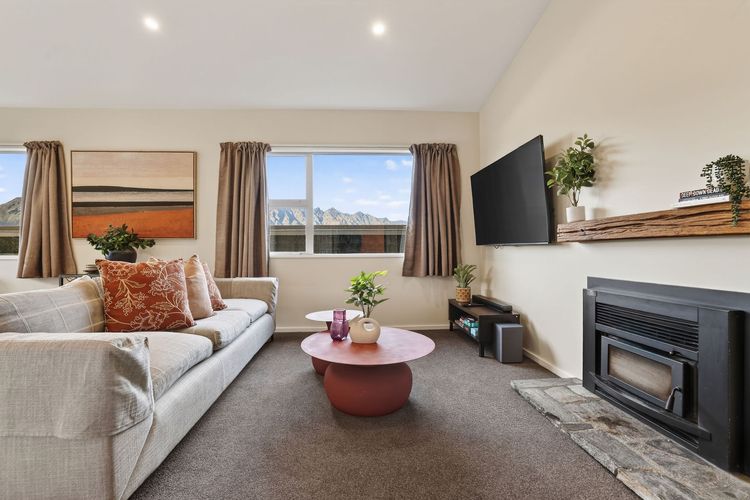 Alpine 75 Estate – Queenstown Hill 7 Bed