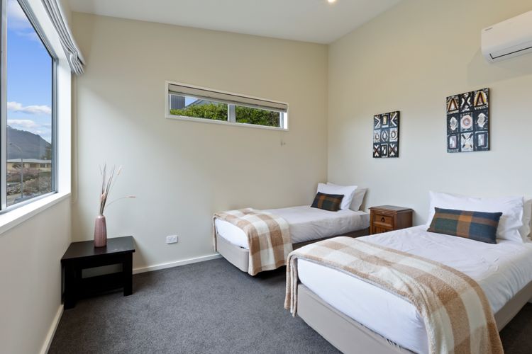 Alpine 75 Estate – Queenstown Hill 7 Bed