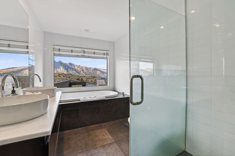 Alpine 75 Estate – Queenstown Hill 7 Bed