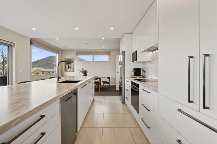 Alpine 75 Residence – Queenstown Hill 5 Bed