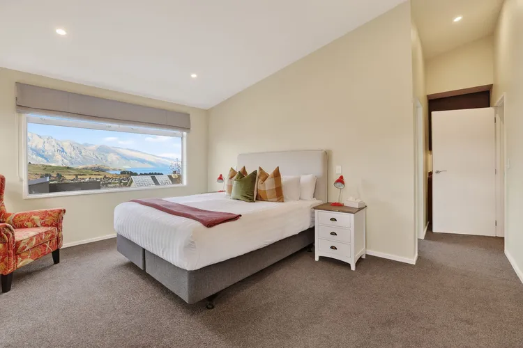 Alpine 75 Residence – Queenstown Hill 5 Bed