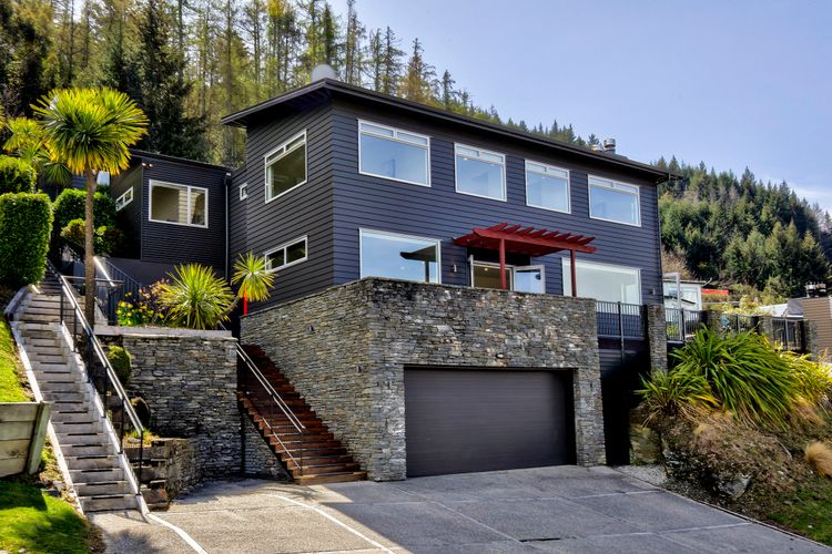Alpine 75 Cottage – Queenstown Hill 2 Bed