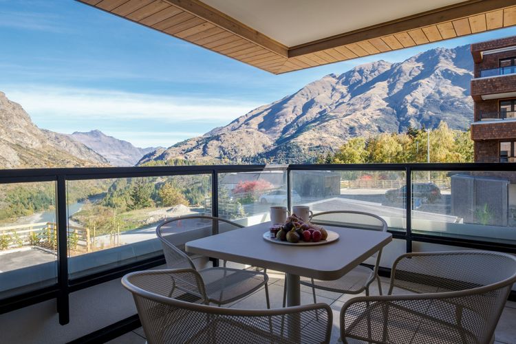 Apt 7 & 10 – 4BR Alpine Escape