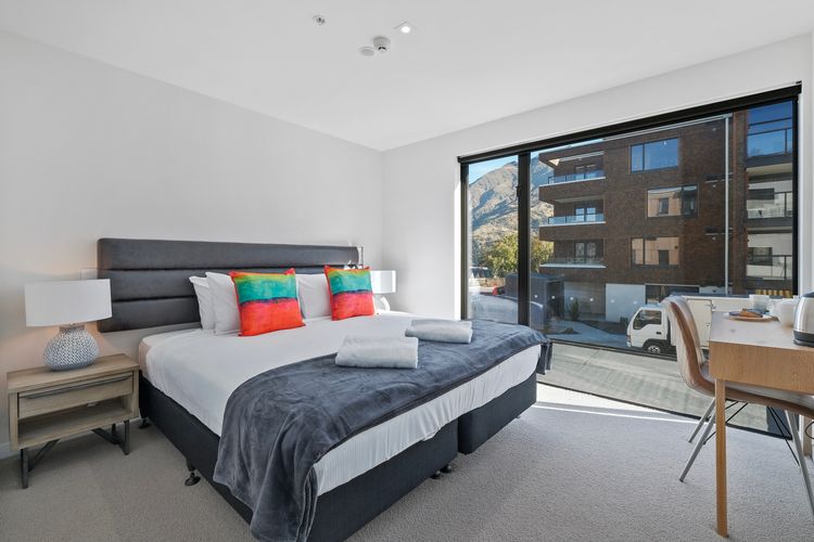 Apt 10 – 2BR Alpine Nook with River Views