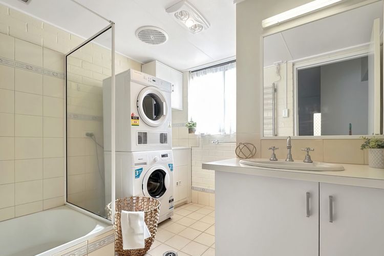 The Essentials Unit 2 – 1 Marine Parade