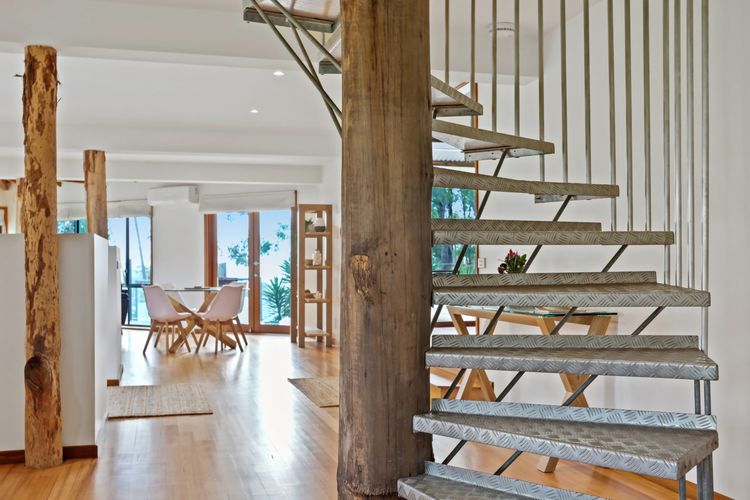 Tura Tree House