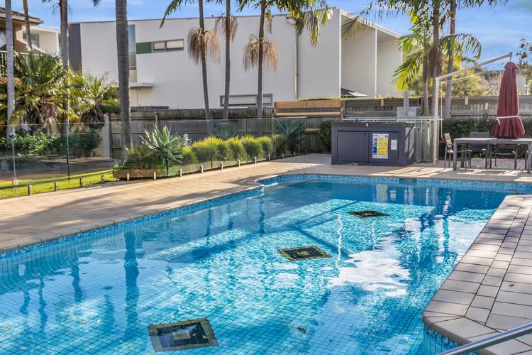 Tuscany Apartments 10