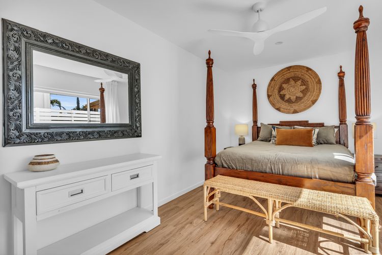 Bellvilla – Bluebonnet Suite